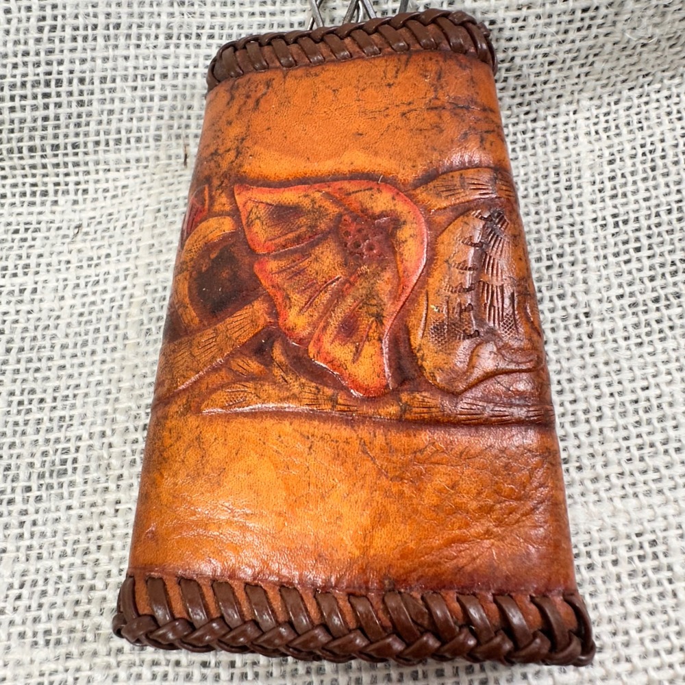 Groovy Hand Tooled Leather Mushroom Key Holder Case‎ Boho Hippie Vintage